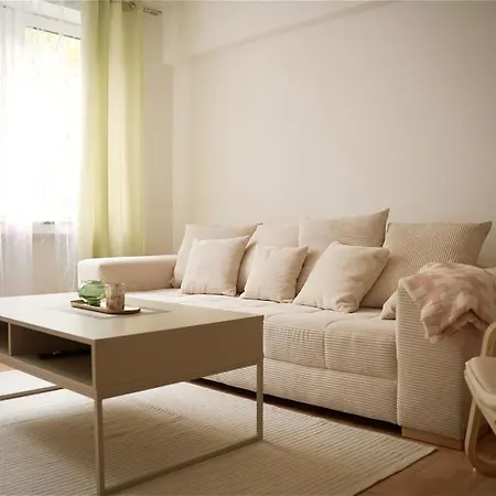 Appartement *top * Beliebte Lage* In Düsseldorf
