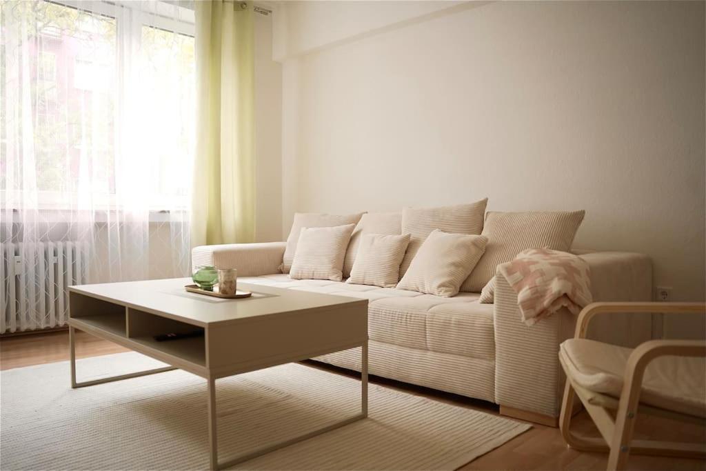 Apartment *top * Beliebte Lage* In Dusseldorf
